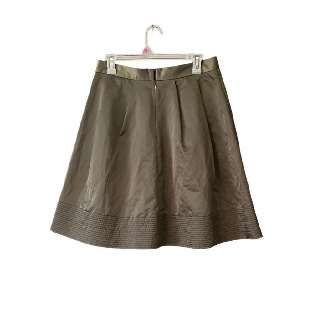 Ladies banana republic pleated skater skirt, size 10
